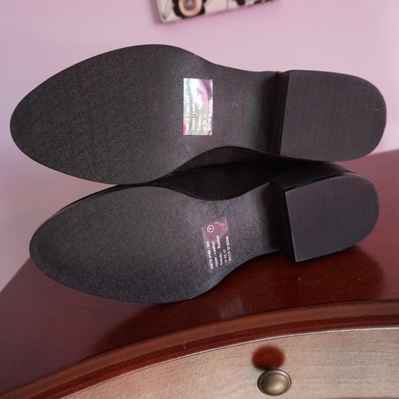 NEW Naughty Monkey Zoey perforated leather boots 7 - Picture 10 of 10